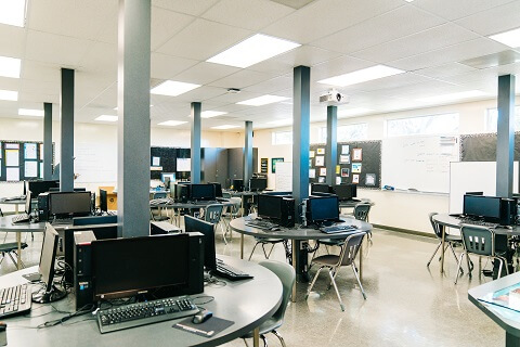 Bishop Montgomery High School 蒙哥馬利主教高中