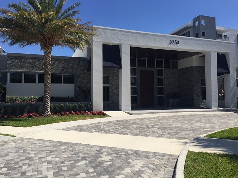 Saint John Paul II Academy 聖約翰保羅二世高中