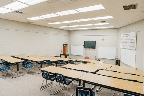 Archbishop Curley High School 大主教柯利高中