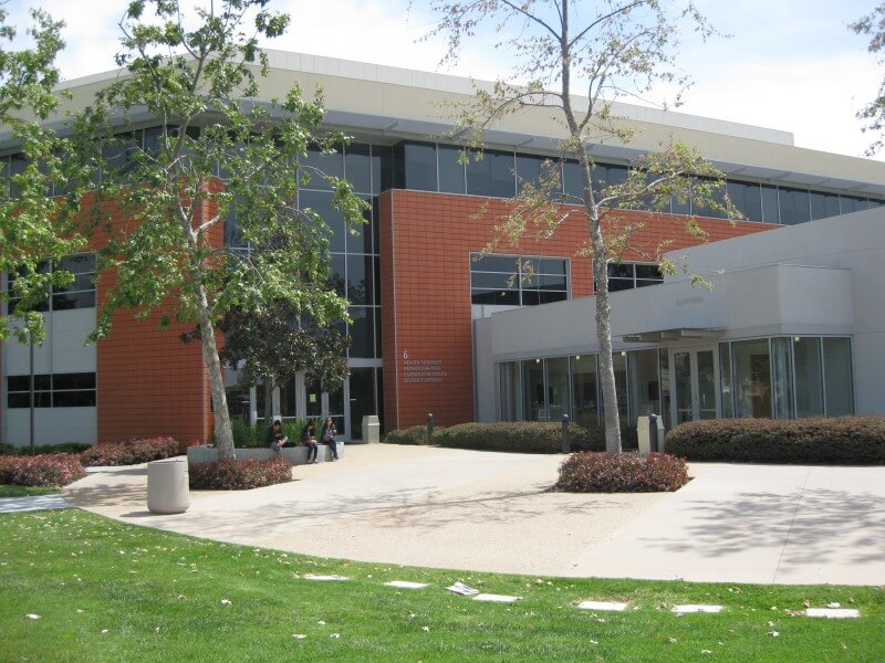 鞍峰學院 Saddleback College
