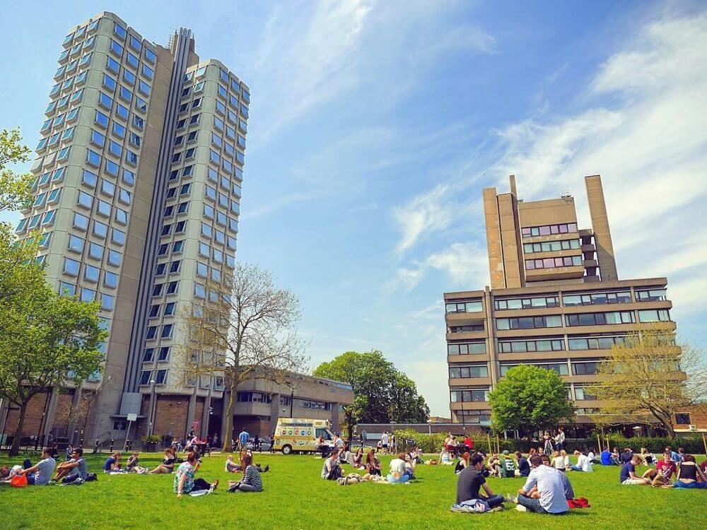 萊斯特大學 University of Leceister